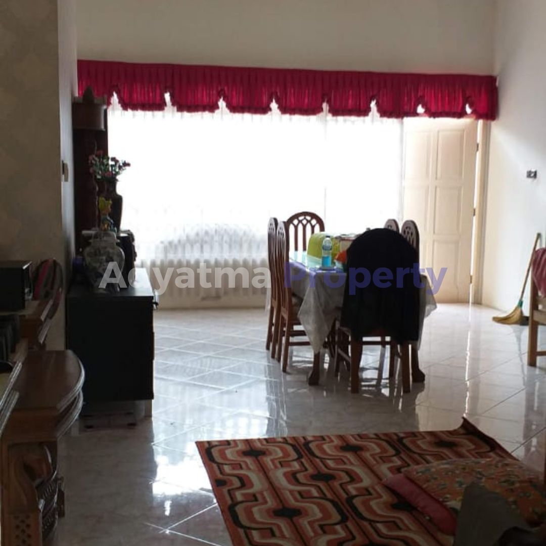 DIJUAL RUMAH TINGGAL SIAP HUNI DEKAT DENGAN JALAN KALIURANG BELAKANG KAMPUS UNIVERSITAS ISLAM INDONESIA